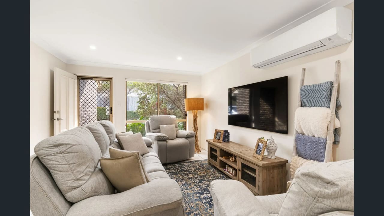 Unfurnished room in a share house