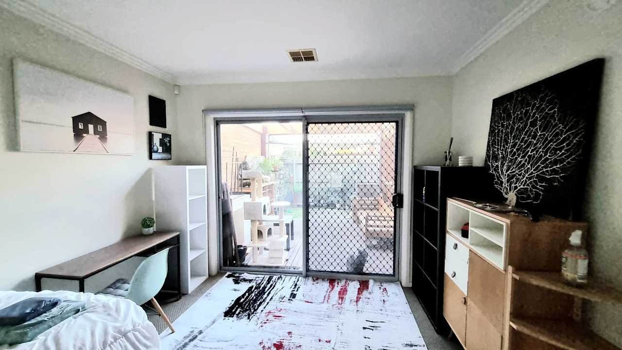 Furnished room in a share house