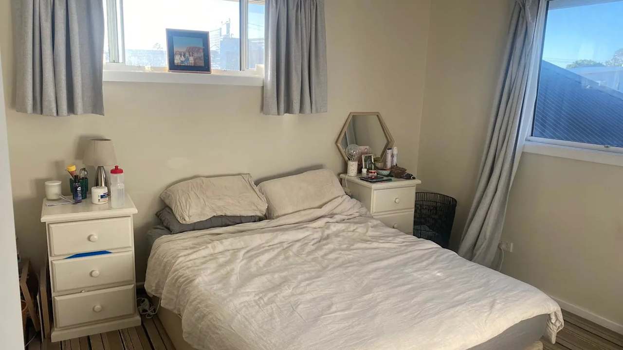 Unfurnished room in a share house