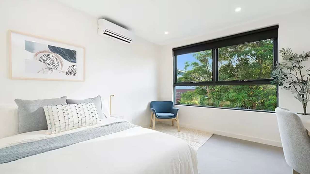 Room studio flat for rent