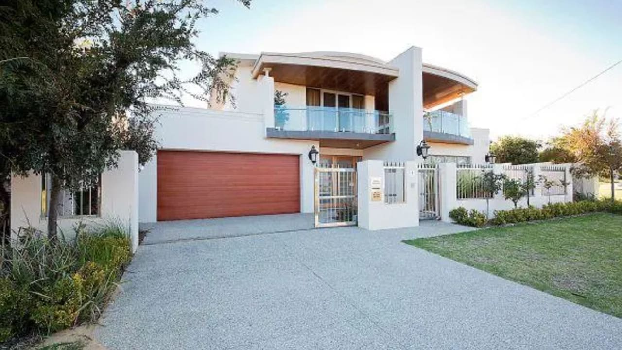 Furnished room with ensuite in a share house