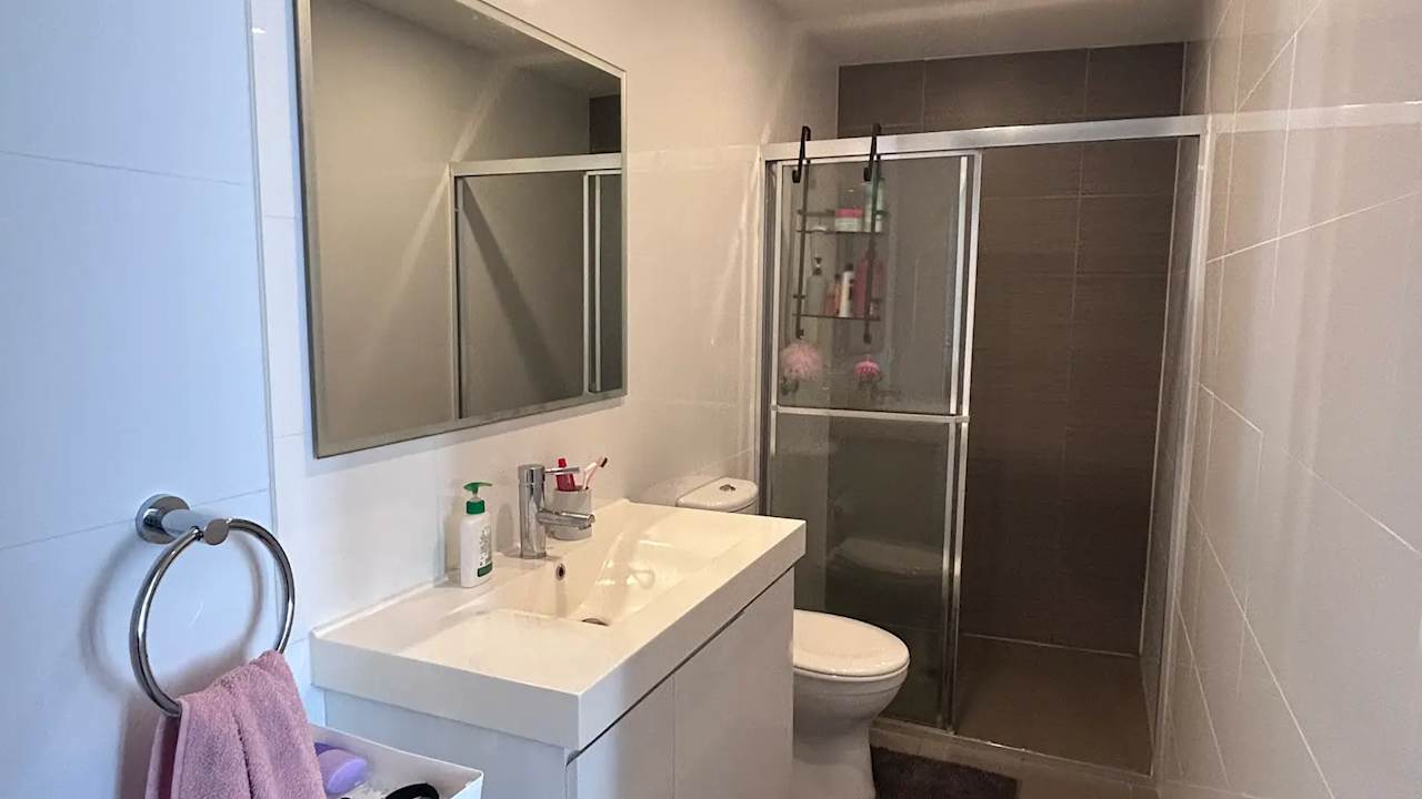 Room with ensuite in a flatshare