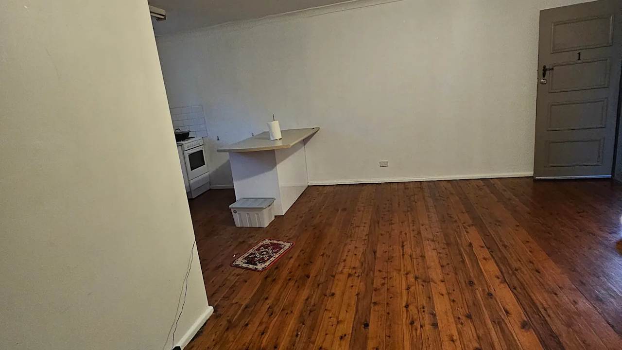 Unfurnished room in a flatshare