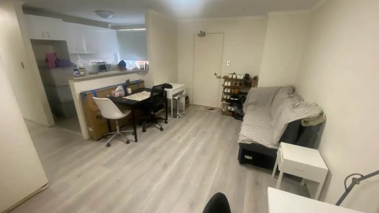 Furnished room in a flatshare