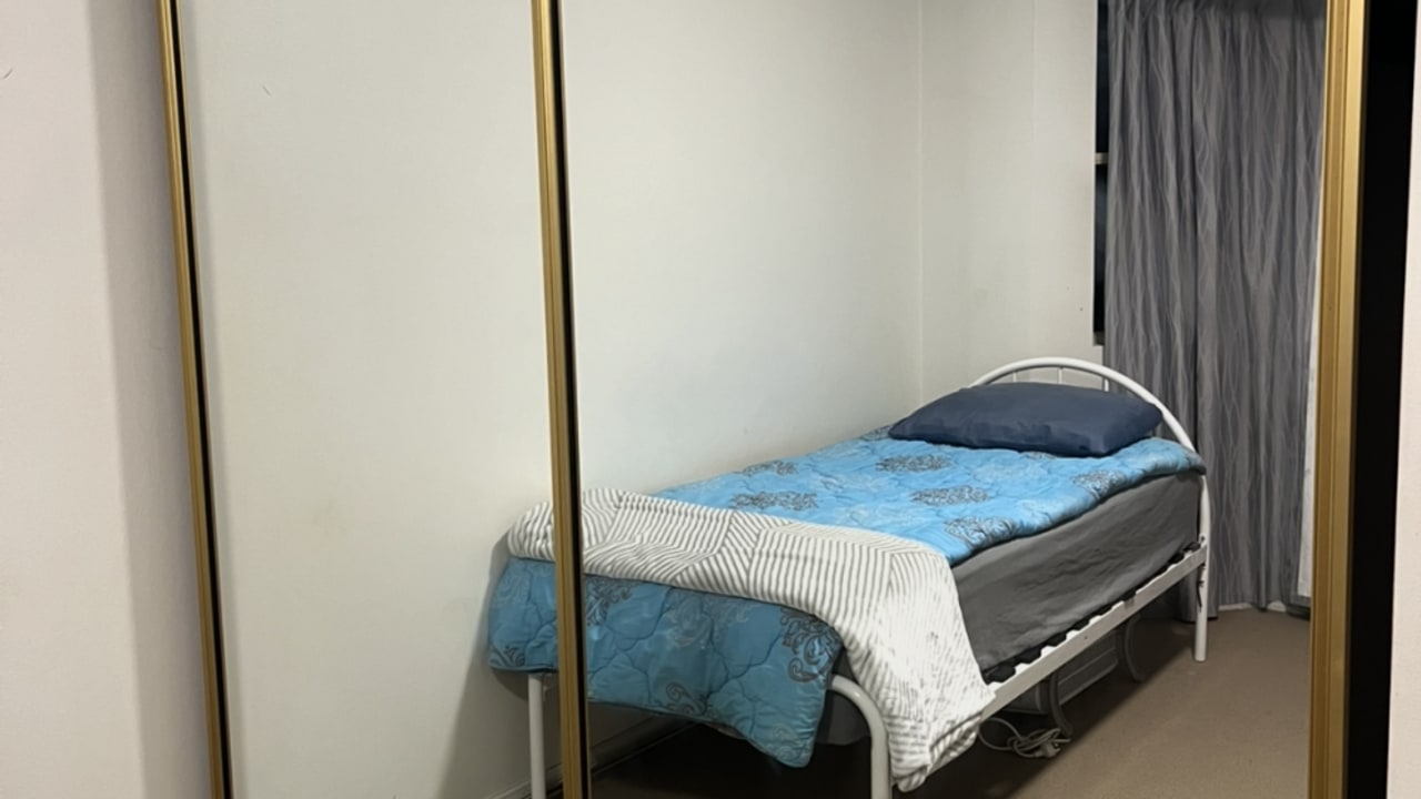 Furnished room with own bathroom