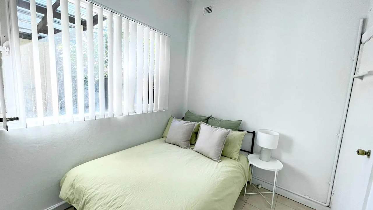 Whole property with 2 rooms for rent