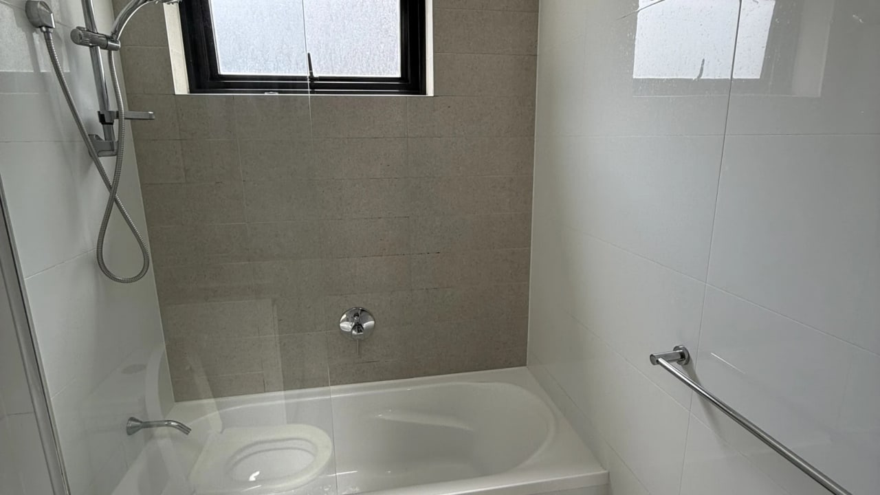 Furnished room with own bathroom