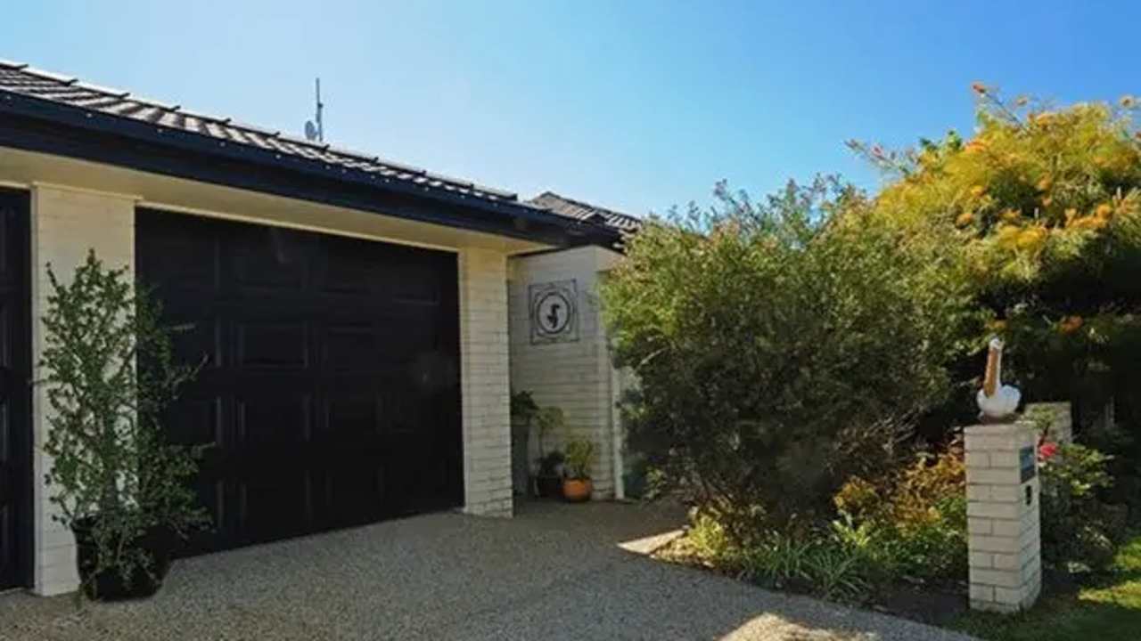 Unfurnished room in a share house