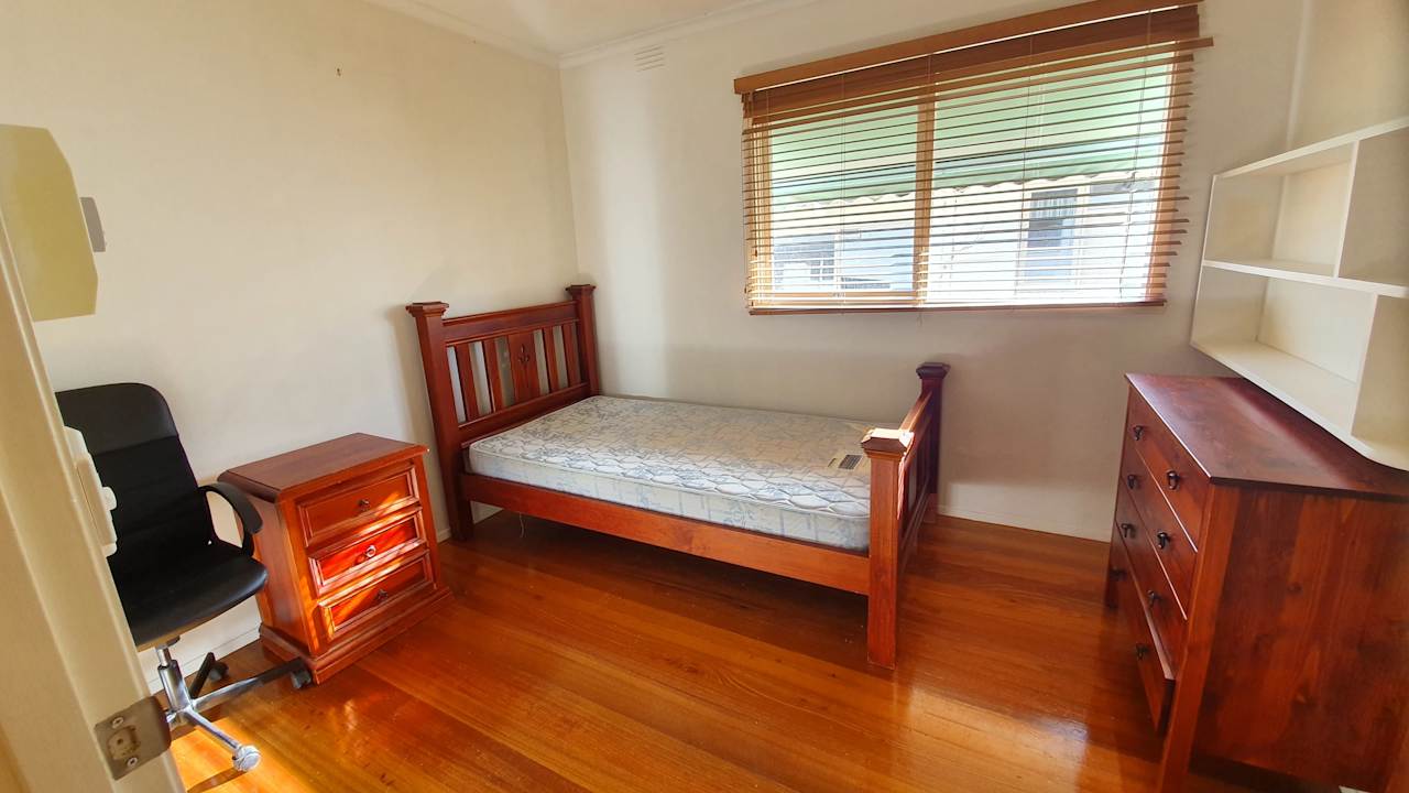Room with ensuite in a share house