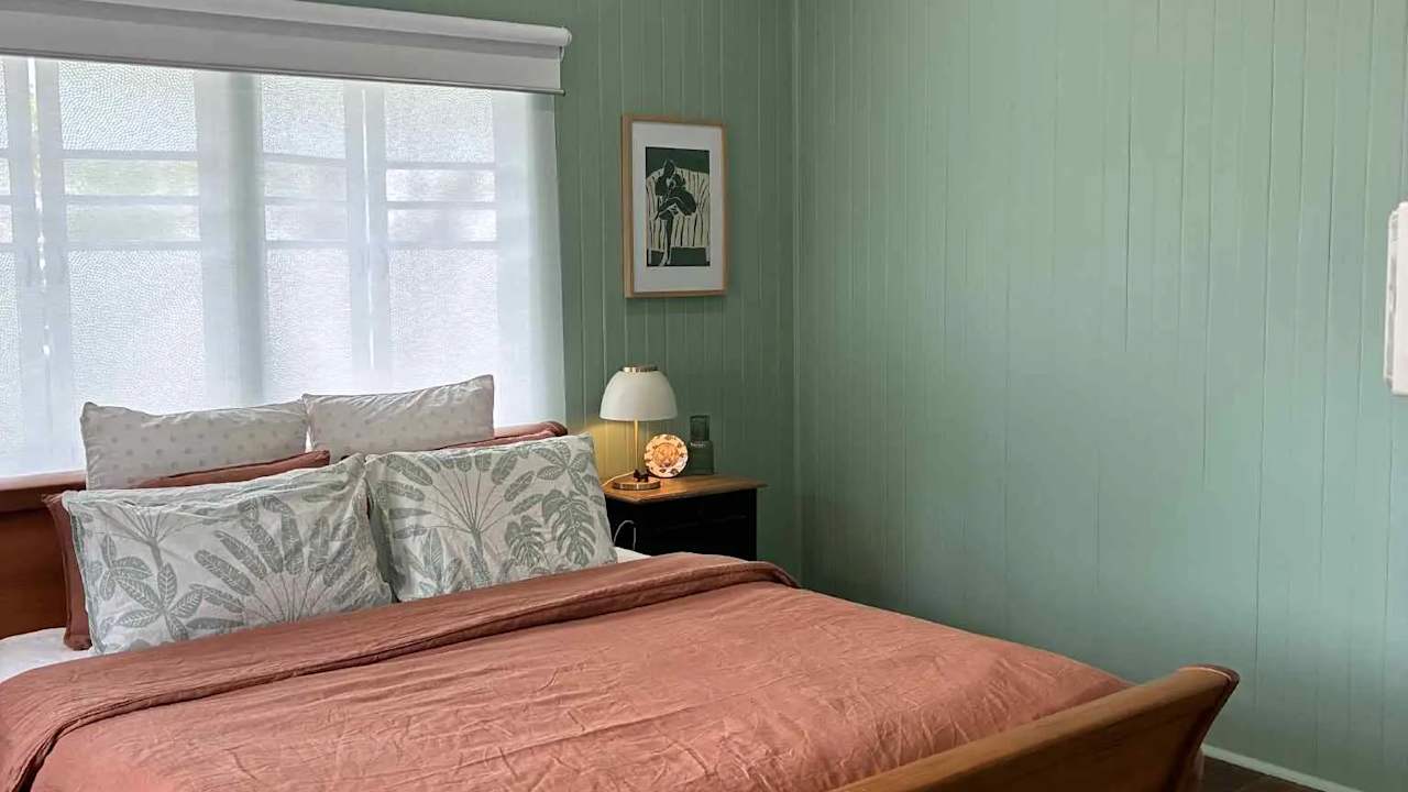 Whole property with 2 rooms for rent