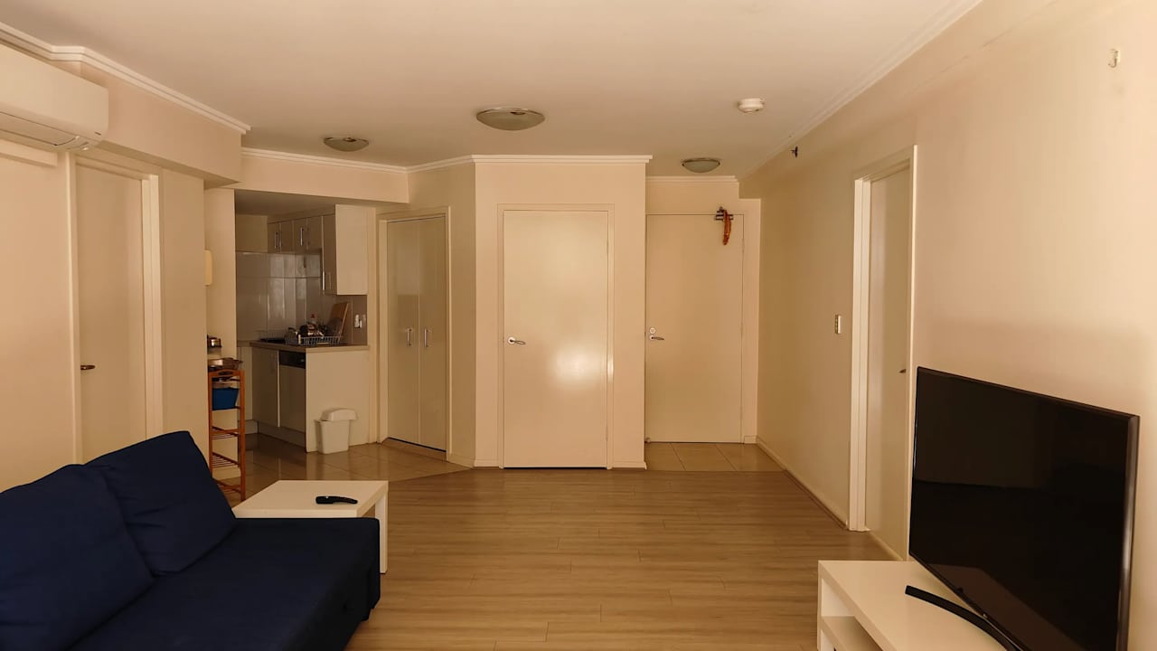 Furnished room with ensuite in a flatshare