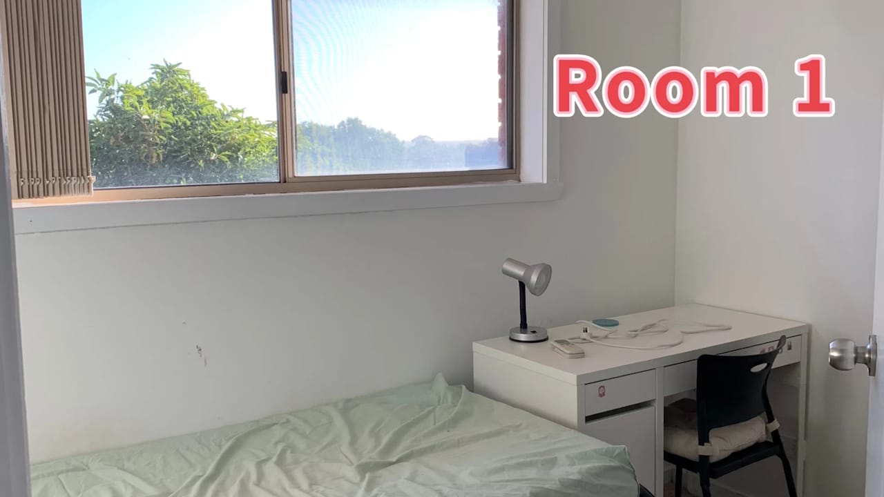 Furnished room in a share house