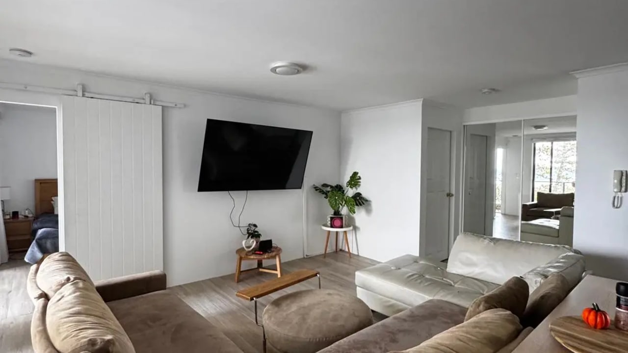 Furnished room in a flatshare