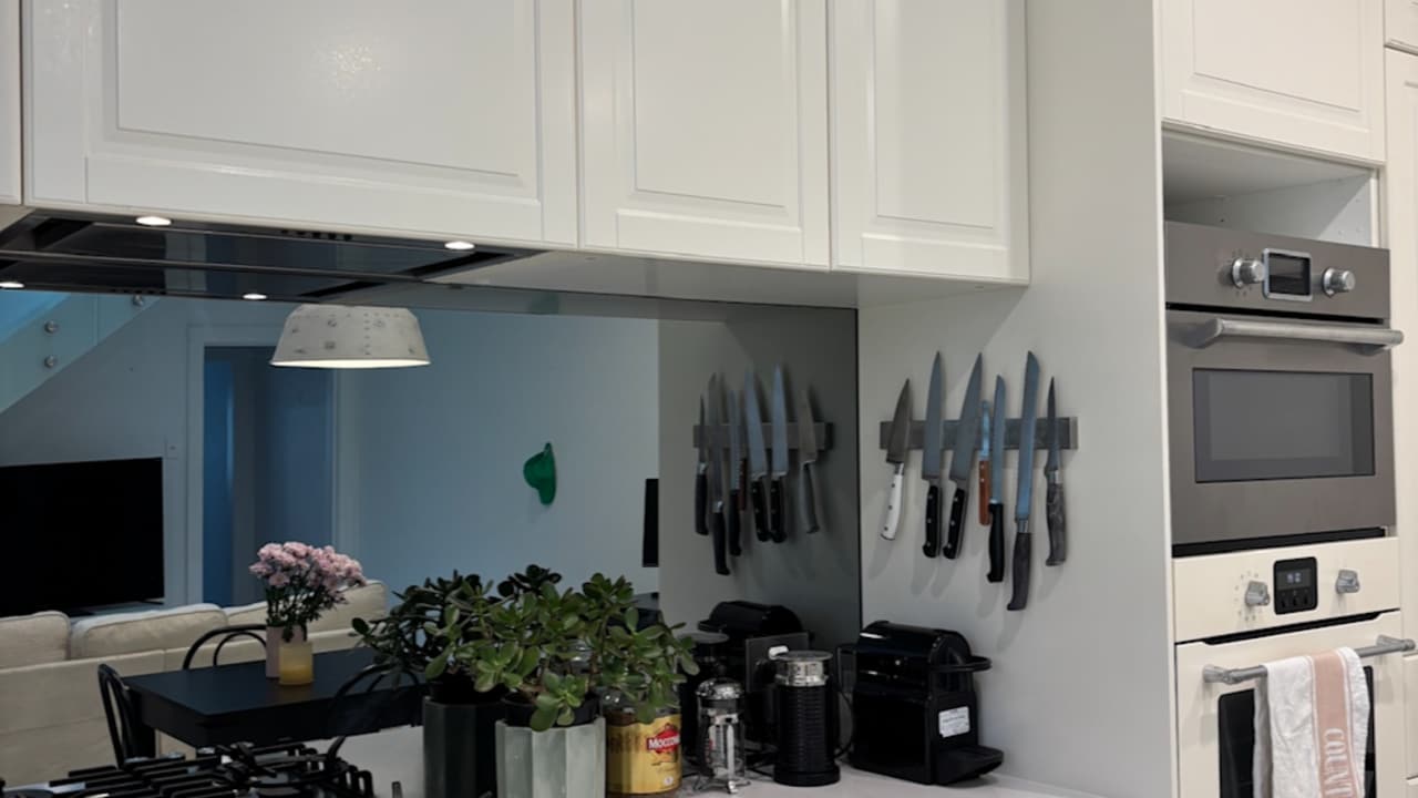 Furnished room in a flatshare