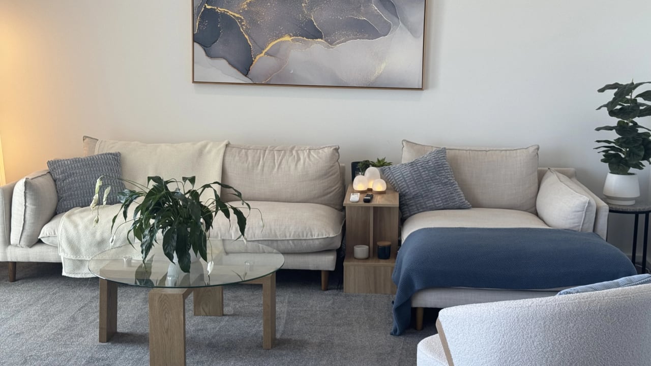 Unfurnished room in a flatshare