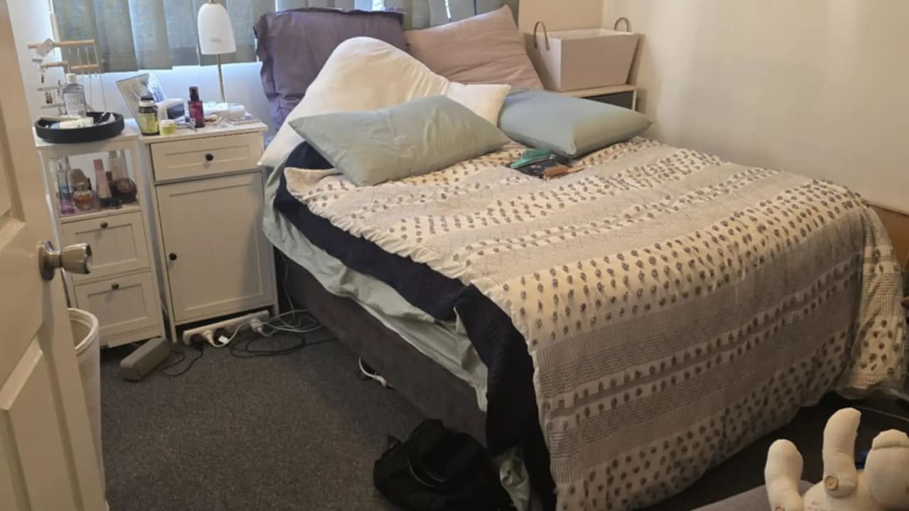 Unfurnished room with own bathroom