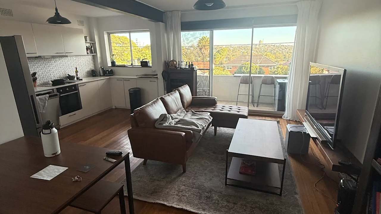 Whole property with 2 rooms for rent