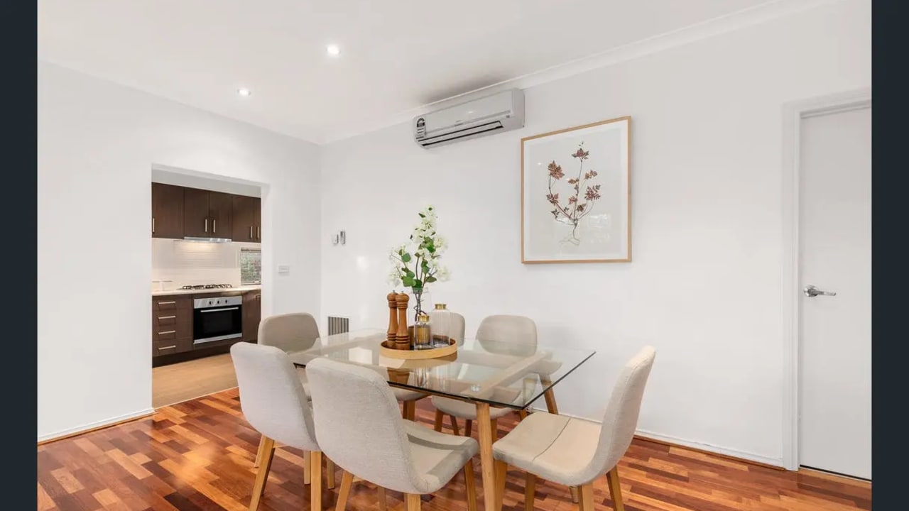 Whole property with 3 rooms for rent
