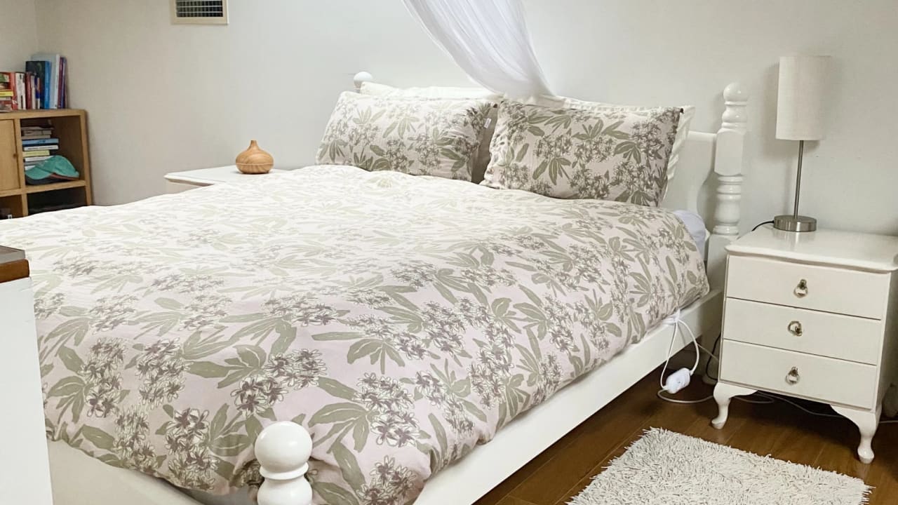 Furnished room with ensuite in a share house