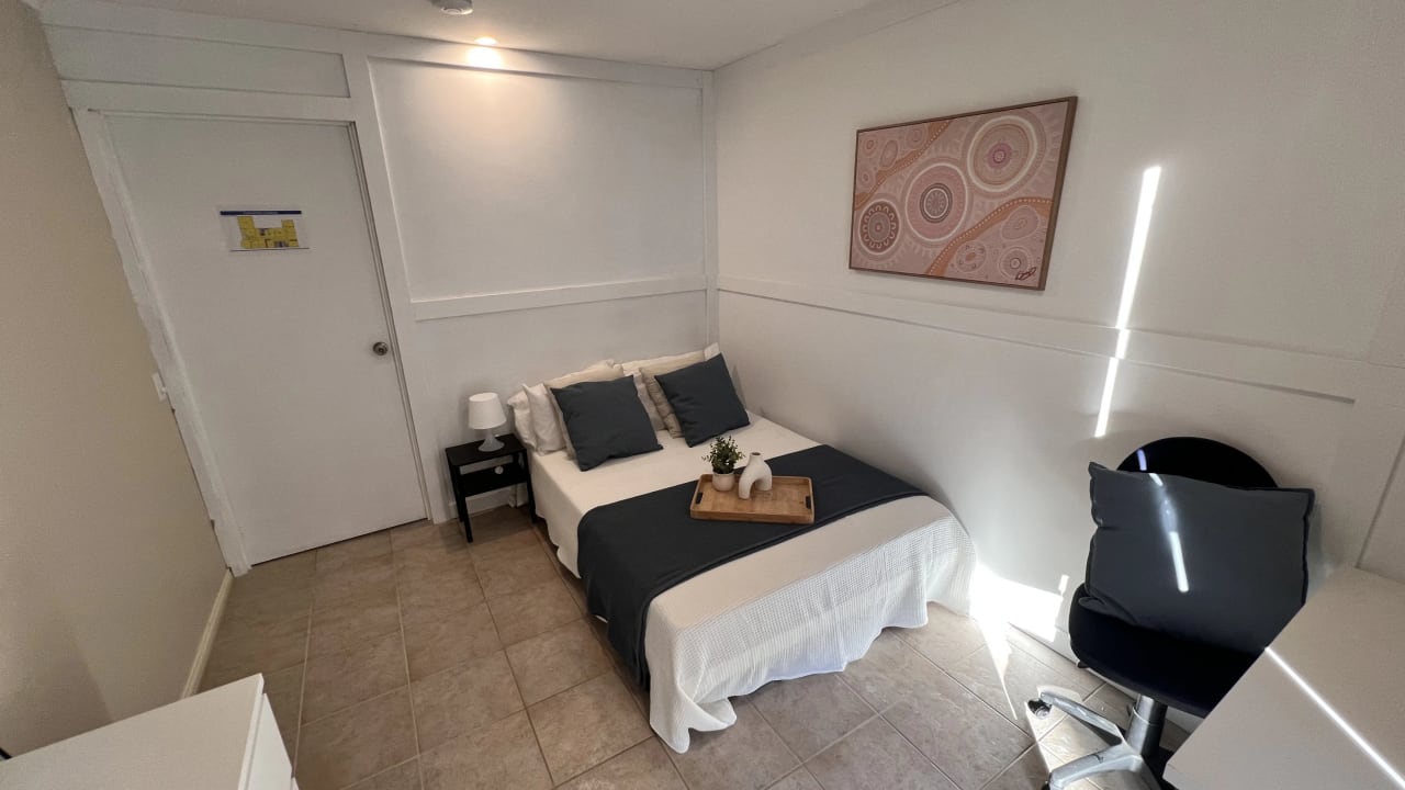 Furnished room in a share house