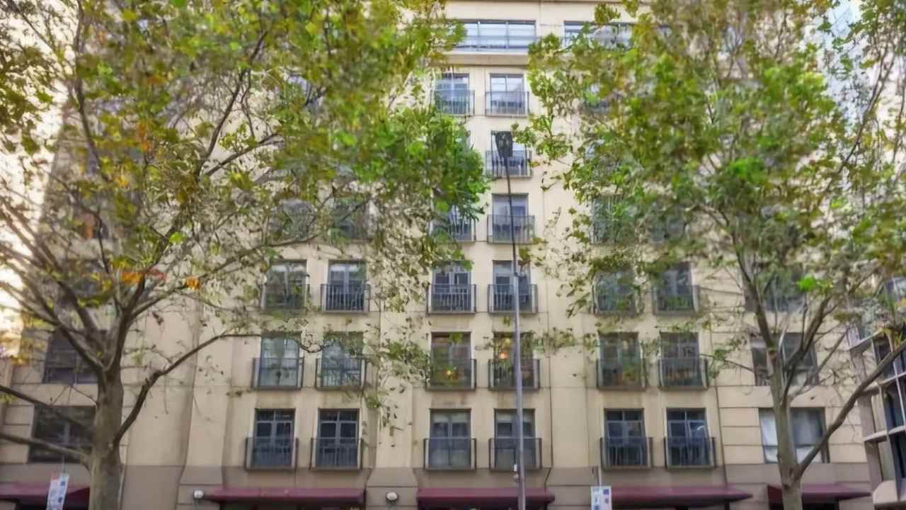 Whole property with 2 rooms for rent