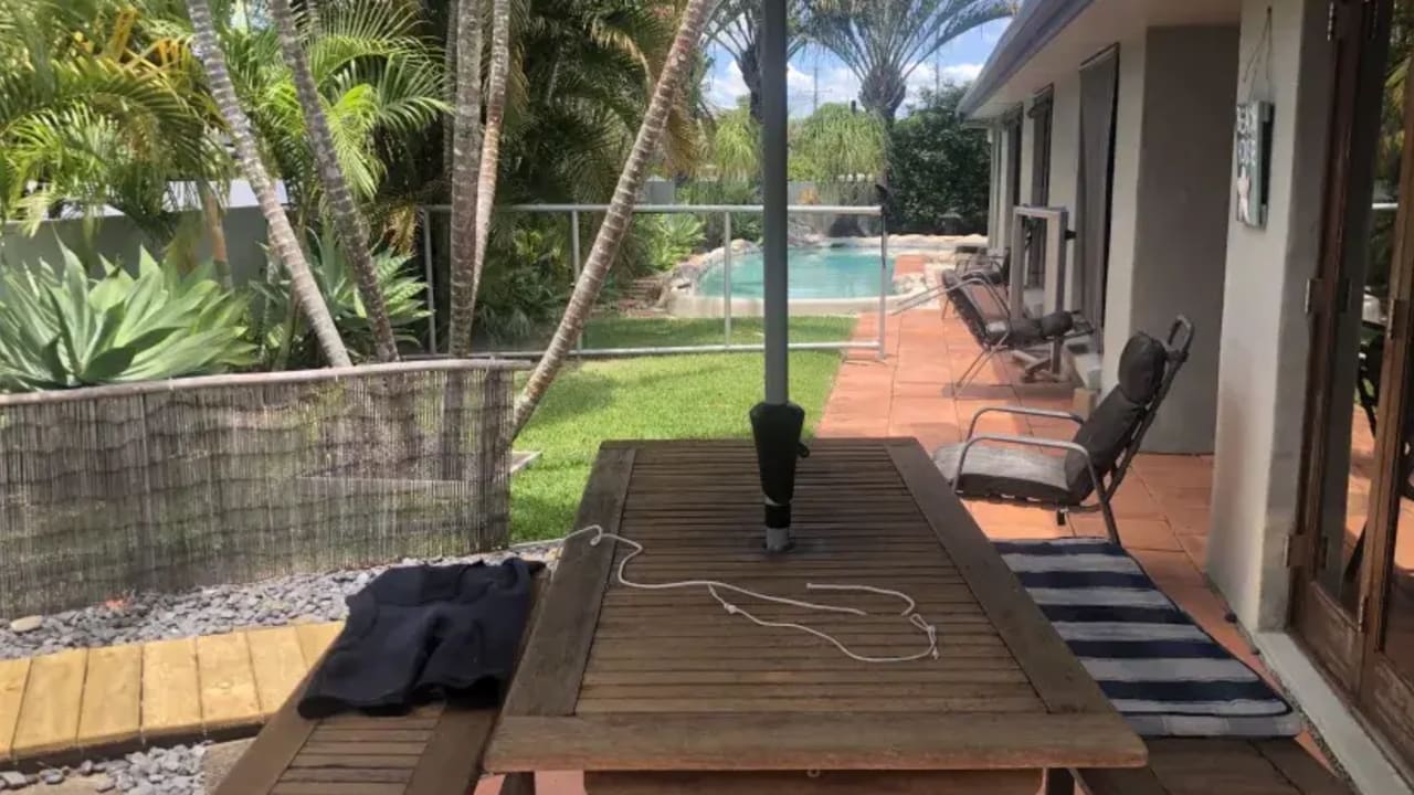 Whole property with 2 rooms for rent