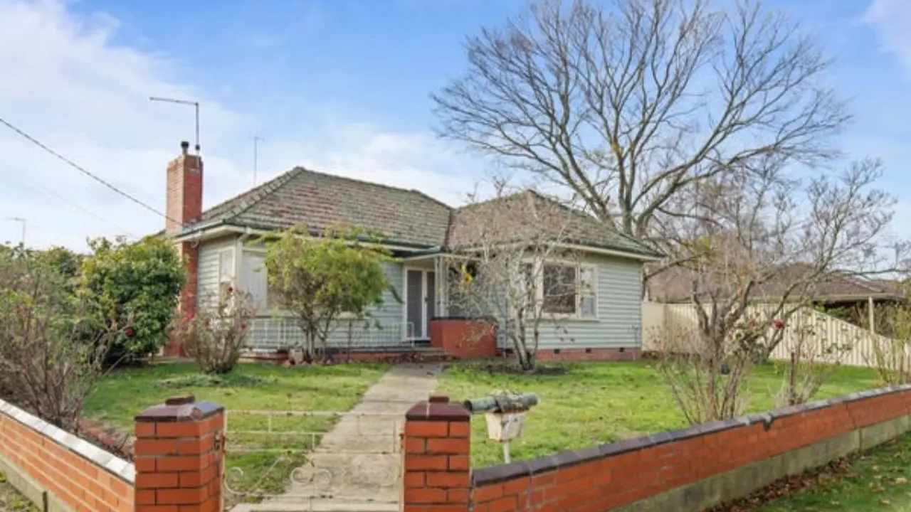 Room in a share house