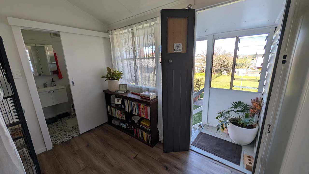 Unfurnished room in a share house