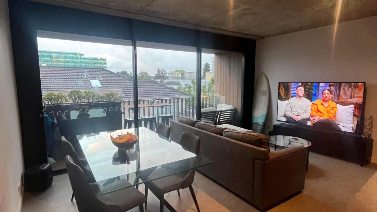 Furnished room in a flatshare