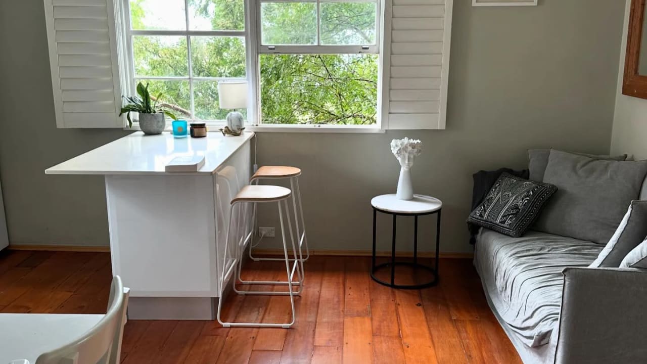 Unfurnished room in a flatshare