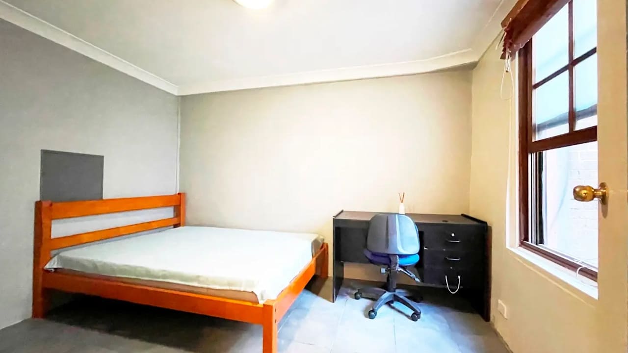 Furnished room with own bathroom