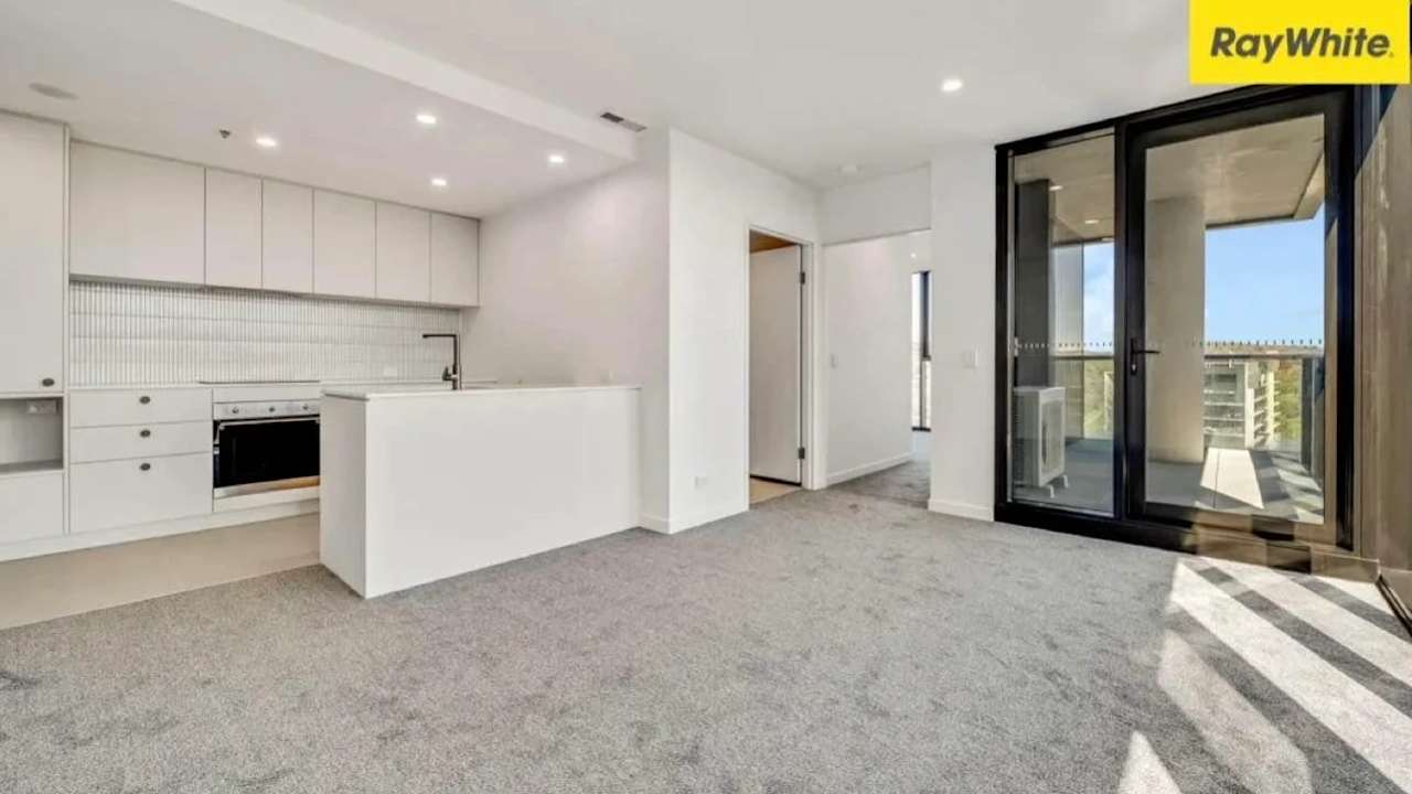 Furnished room with ensuite in a flatshare