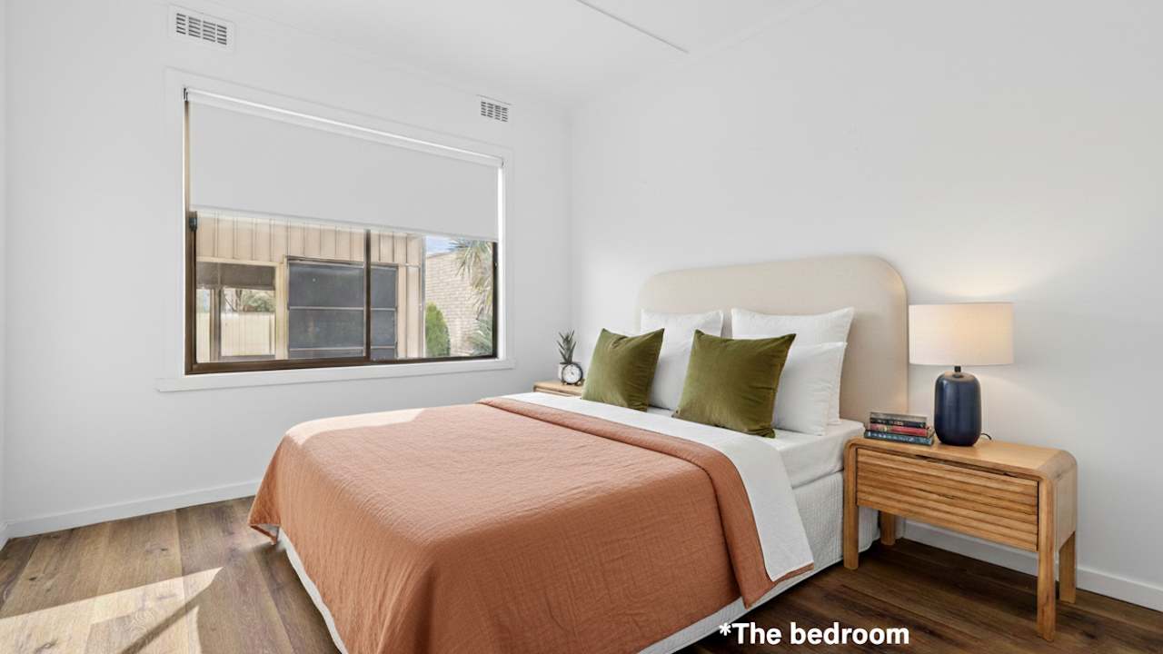 Room in a share house