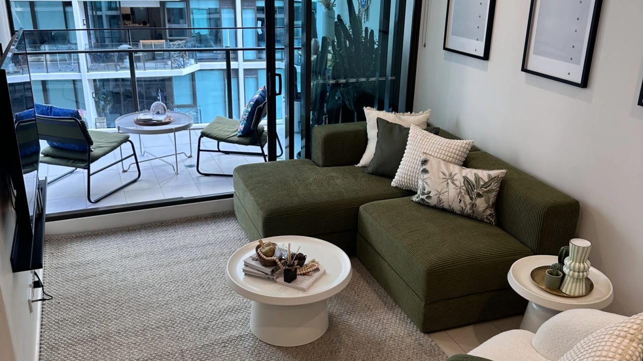 Whole property with 2 rooms for rent