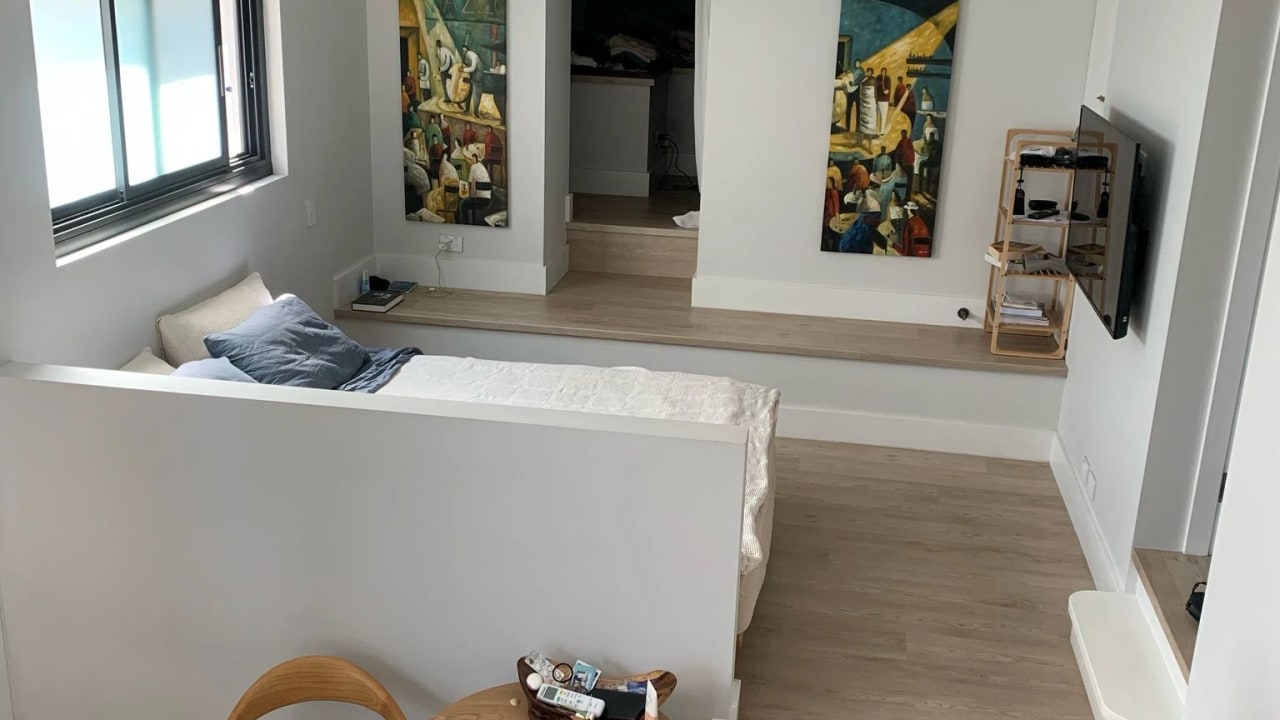 Furnished room studio flat for rent