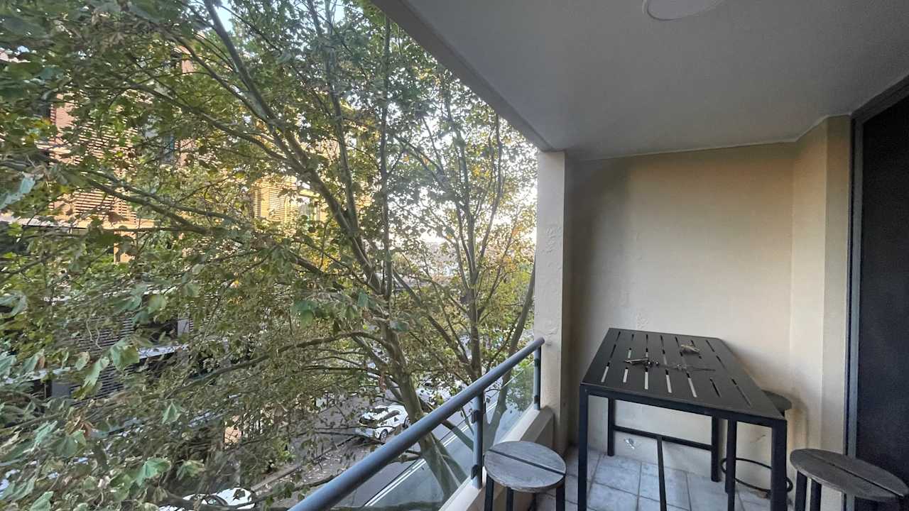 Unfurnished room in a flatshare
