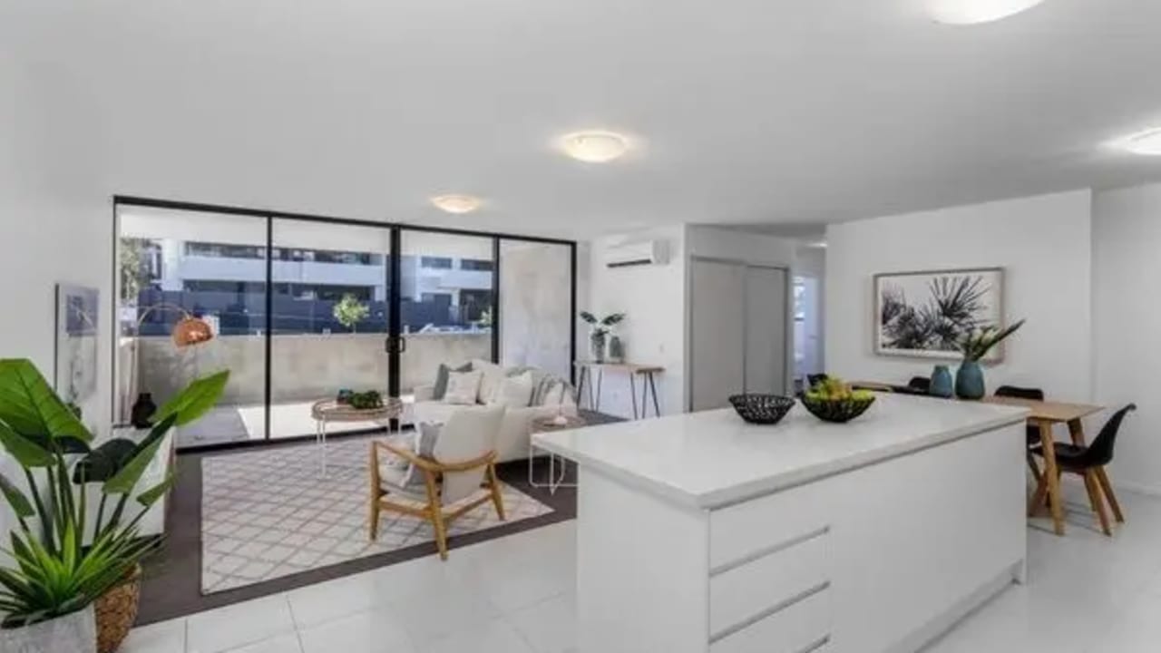 Furnished room in a flatshare