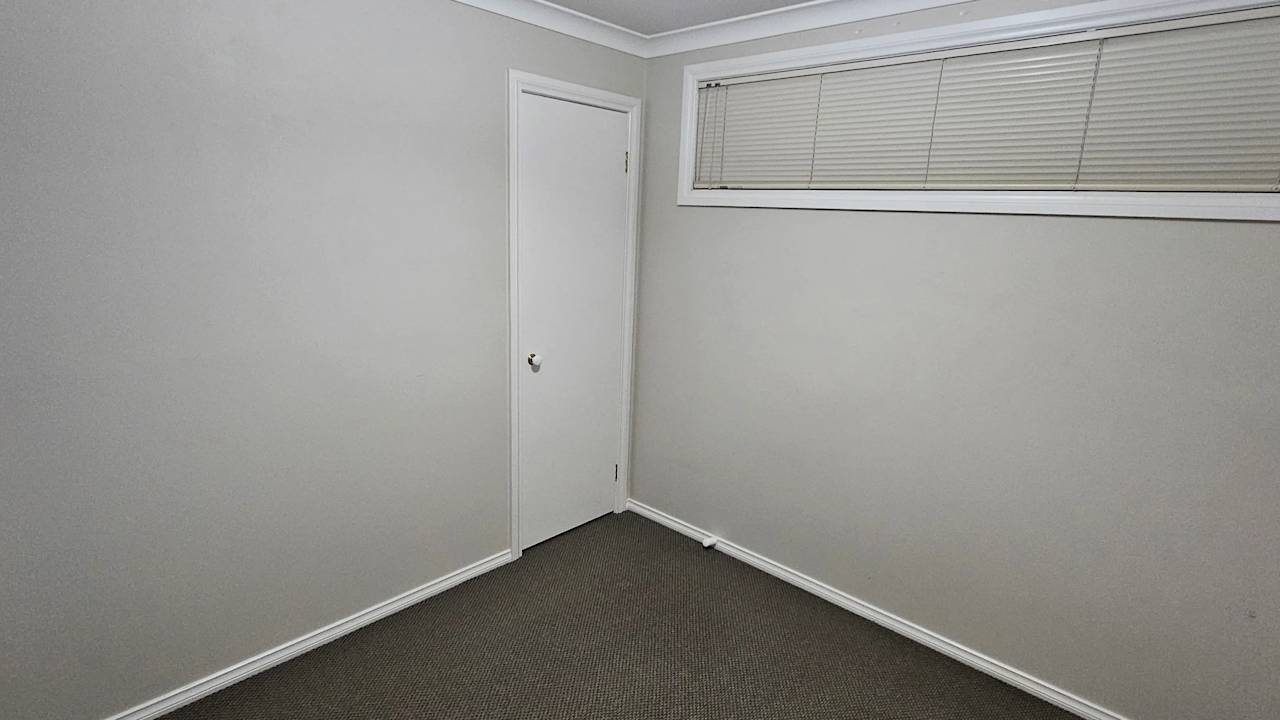 Unfurnished room with own bathroom