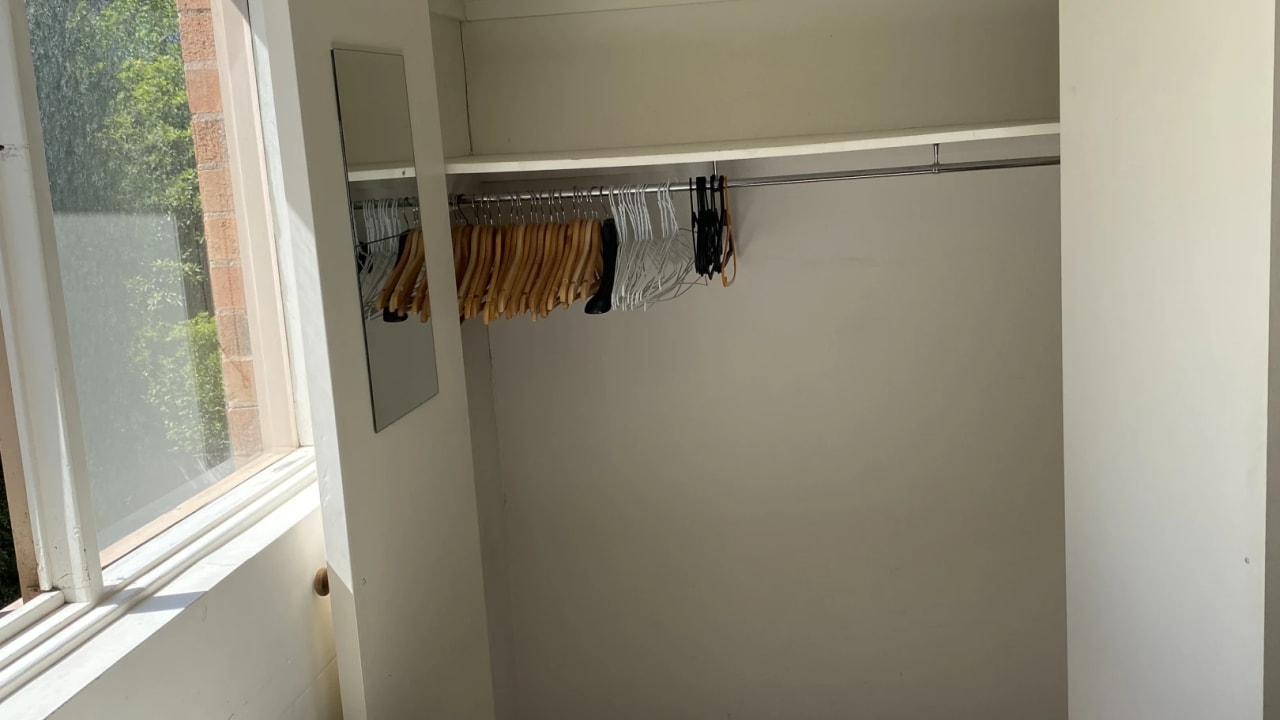 Room in a share house