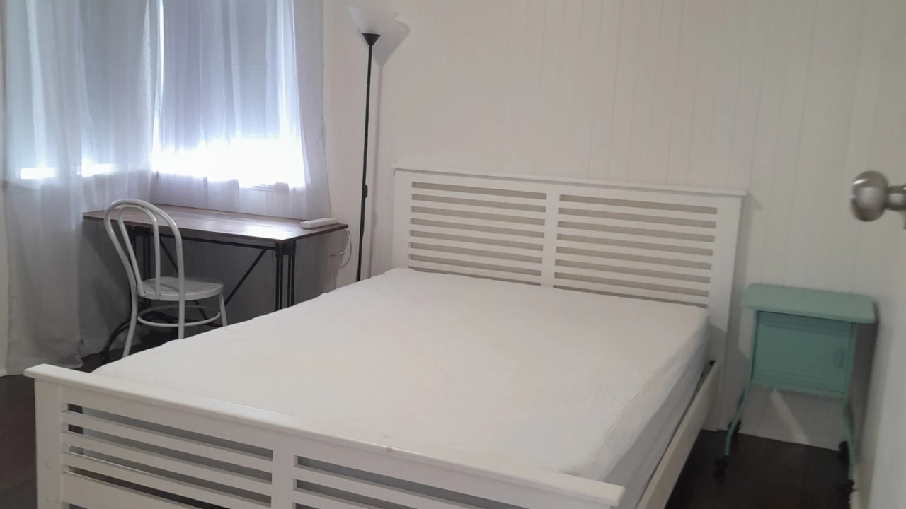 Furnished room with own bathroom