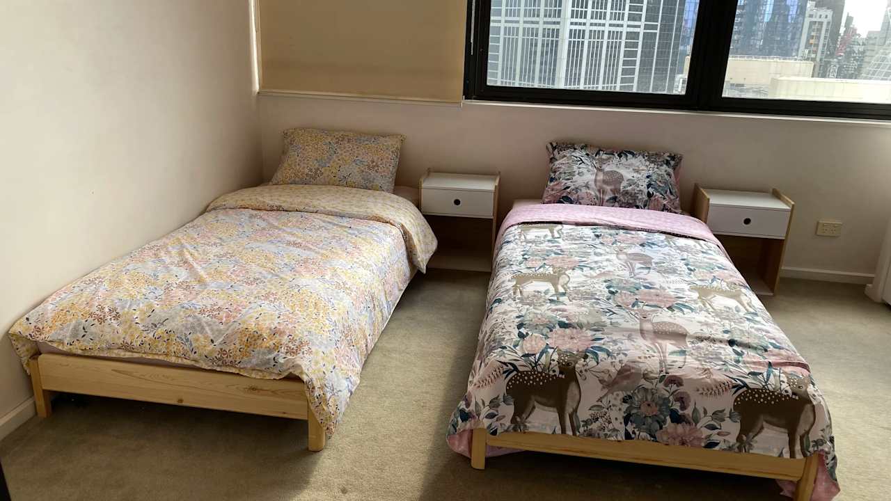 Furnished room in a flatshare