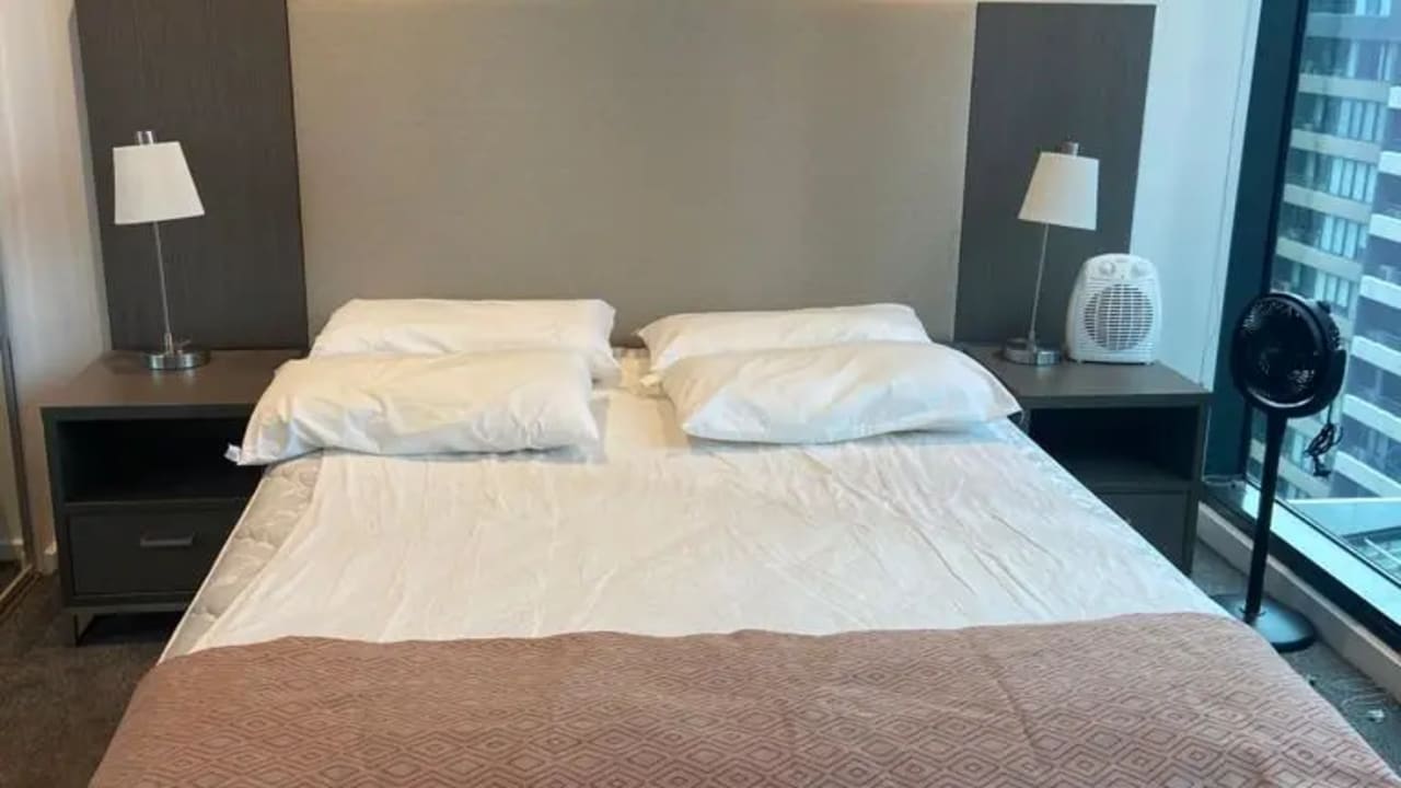 Furnished room with own bathroom