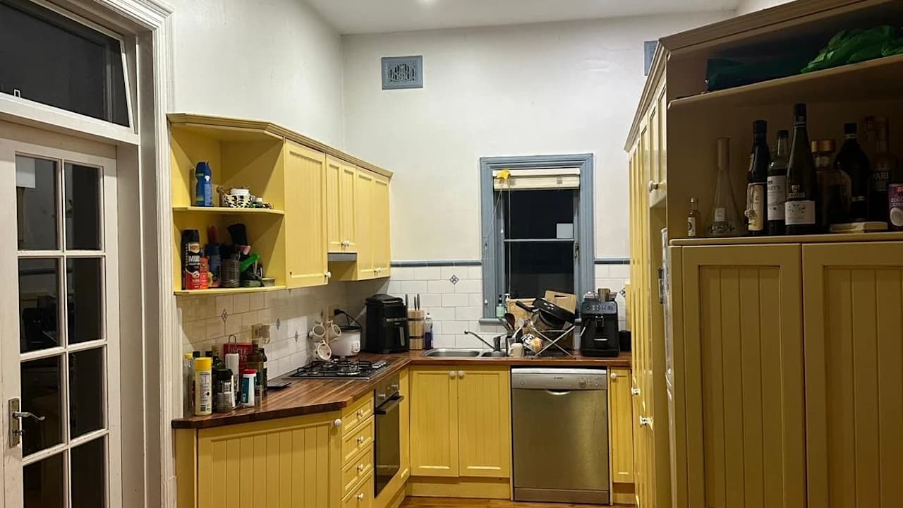 Unfurnished room in a share house