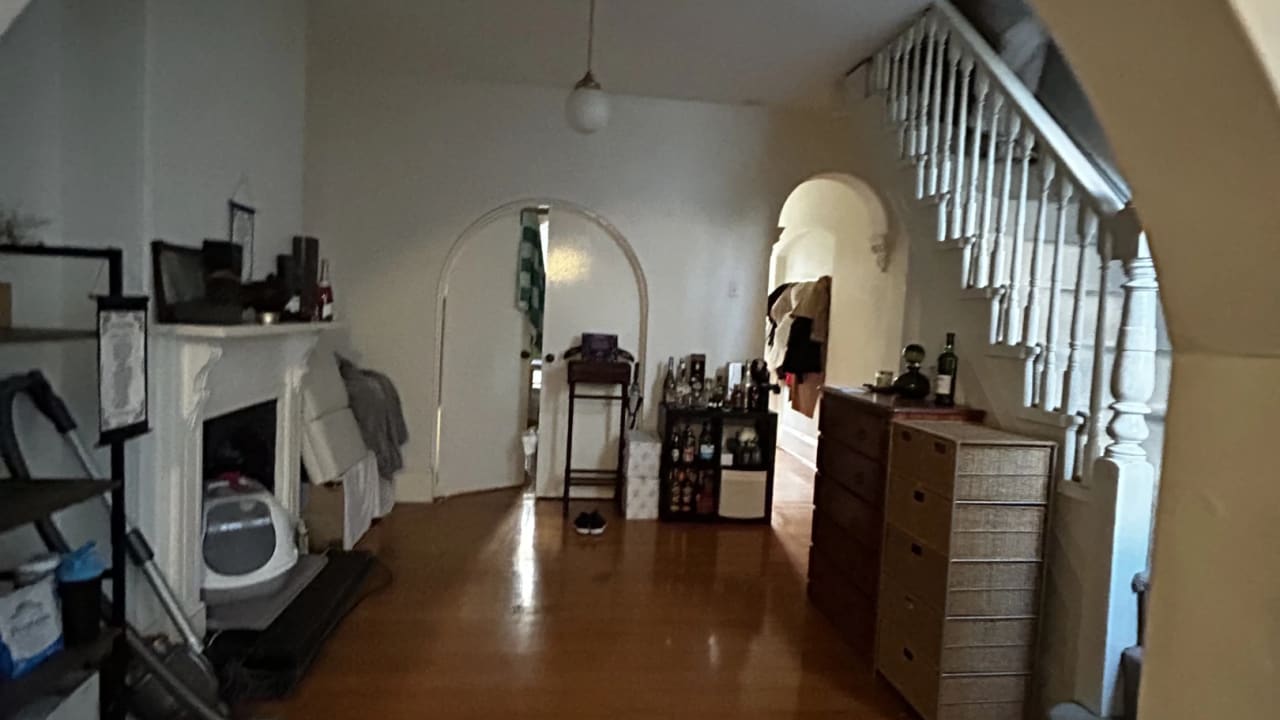 Furnished room in a share house