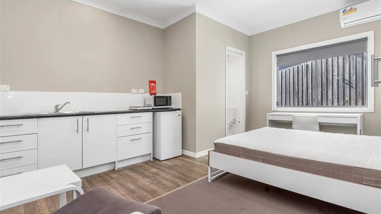 Furnished room studio flat for rent