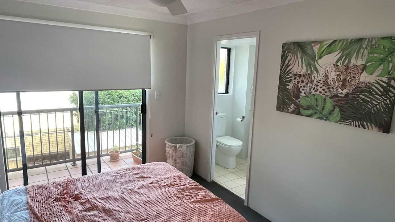 Whole property with 2 rooms for rent