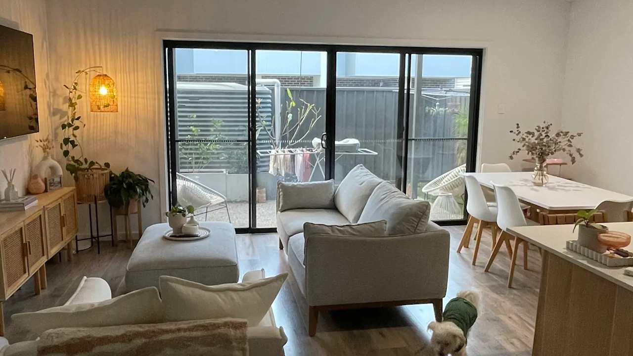 Furnished room in a share house
