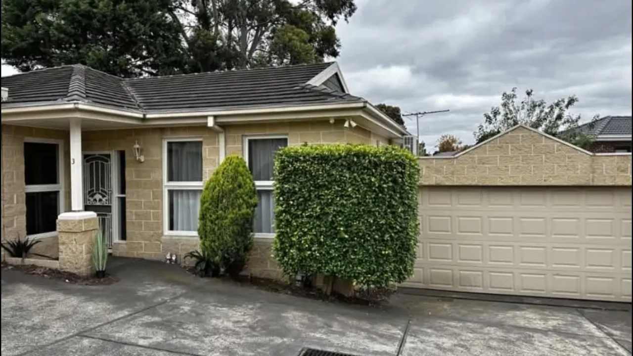 Unfurnished room in a share house