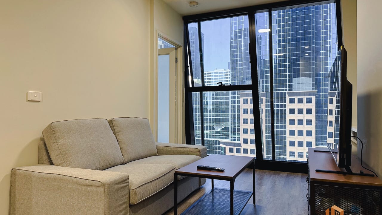 Furnished room in a flatshare