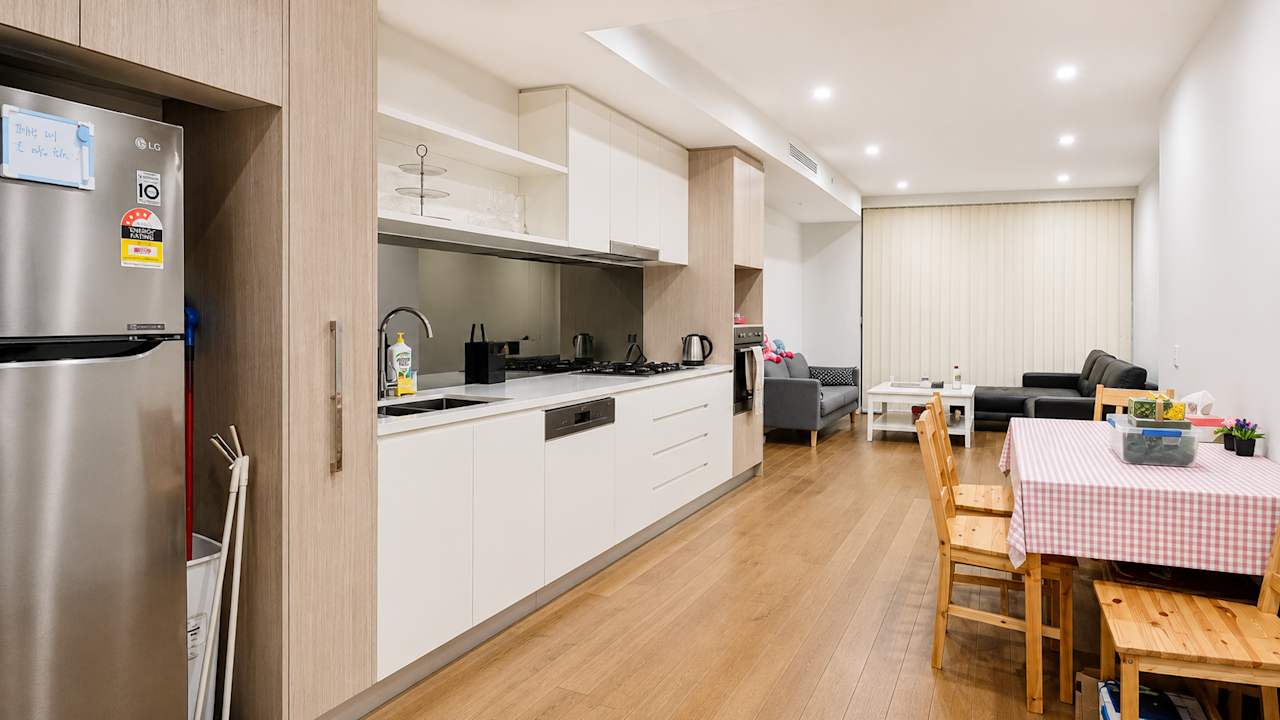 Whole property with 2 rooms for rent